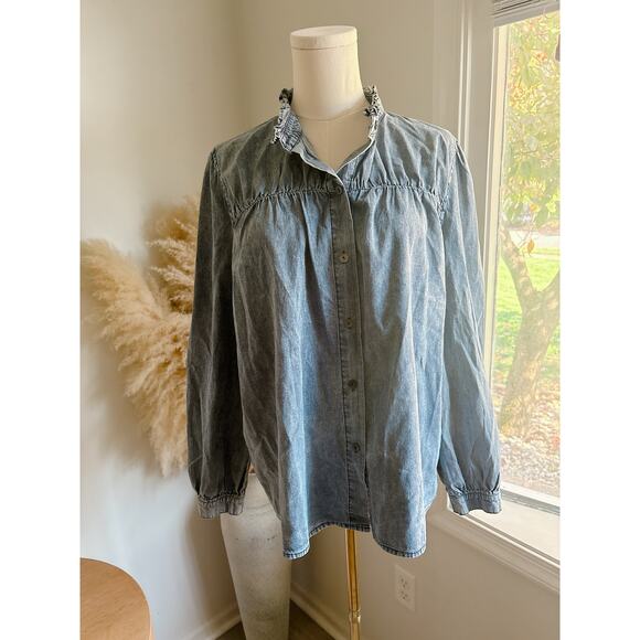 Savanna Jane Chambray Ruffle Neck Button Up Peasant Blouse Women’s Medium - Picture 1 of 9